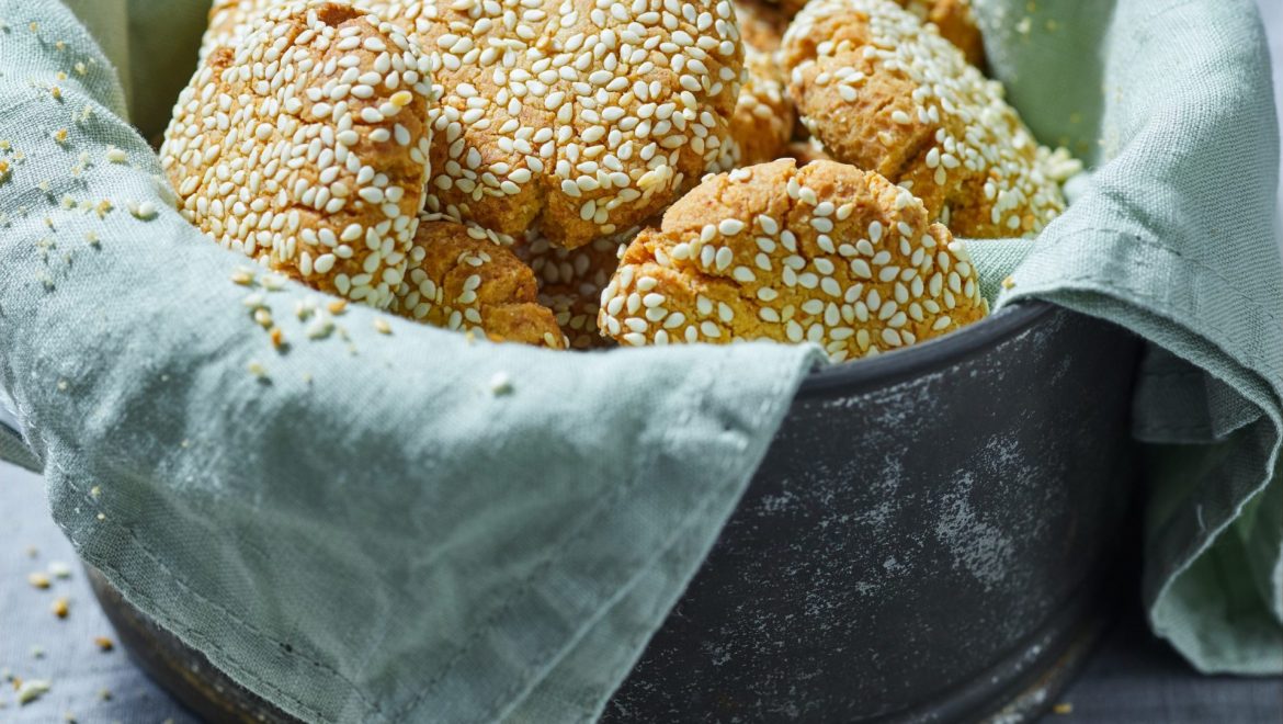 עוגיות טחינה עם שקדים מועשרות בחלבון
