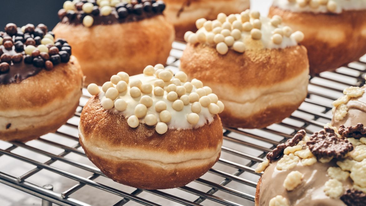 מתכון סופגניות בציפוי שוקולד גנאש 🍩😋