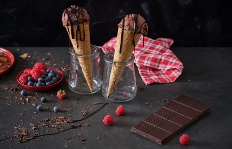 גלידה ביתית בטעמים משכרים של שוקולד ופטל